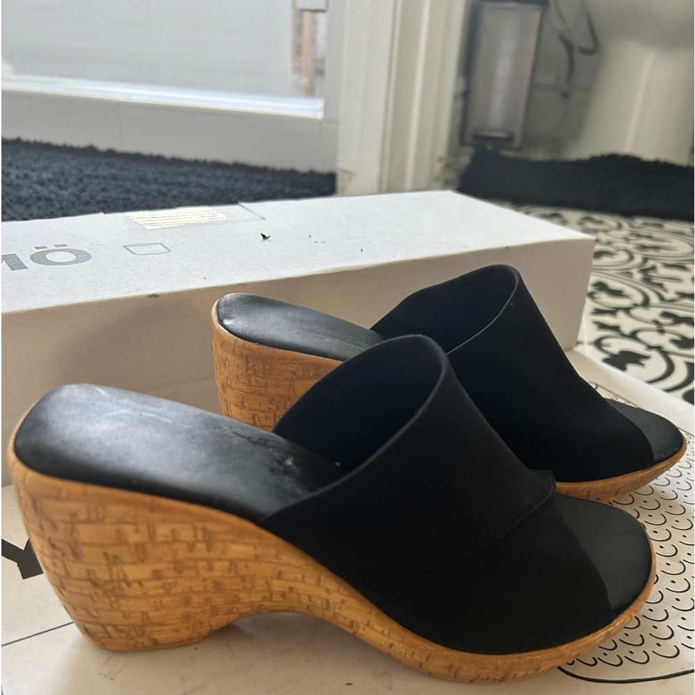 Onyx black wedge sandals. 6.5